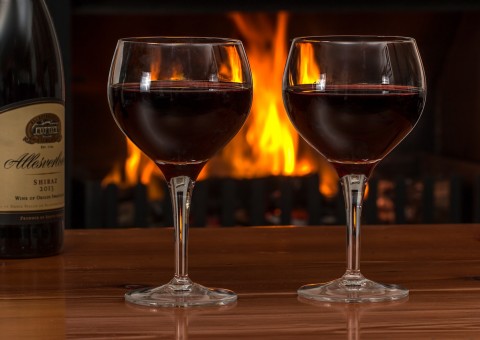 Vinho tinto melhora a fertilidade, aponta estudo