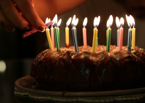 Policial mata soldado com um tiro após briga por bolo de aniversário