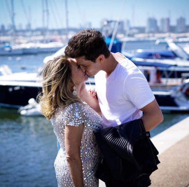 Susana Vieira dá beijão na boca de Klebber Toledo e agita web