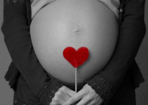 Conheça alimentos ricos em vitamina essencial para mulheres grávidas