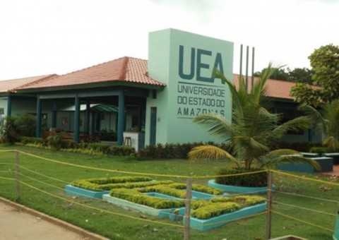 Amazonino entrega novos prédios da UEA no interior do Estado