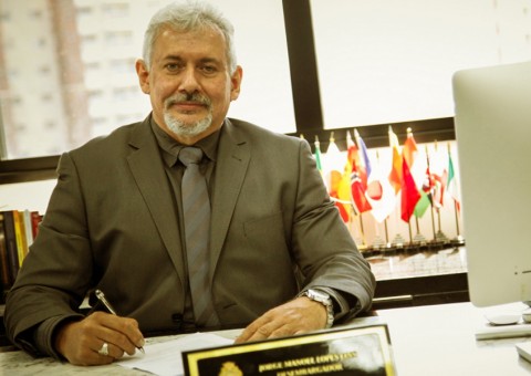 Sexo virtual  vaza e ‘parceira’ tenta extorquir desembargador do Amazonas