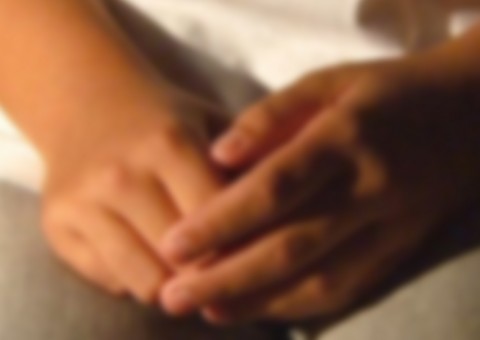 Mãe flagra filha de 9 anos sendo estuprada por vizinho em Manaus