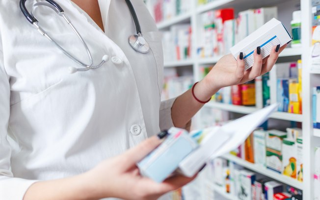 Uso de remédio como Omeprazol dobra risco de câncer no estômago, diz estudo