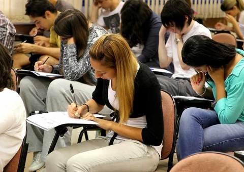 Enem: candidatos devem ficar atentos aos horários das provas para evitar atrasos