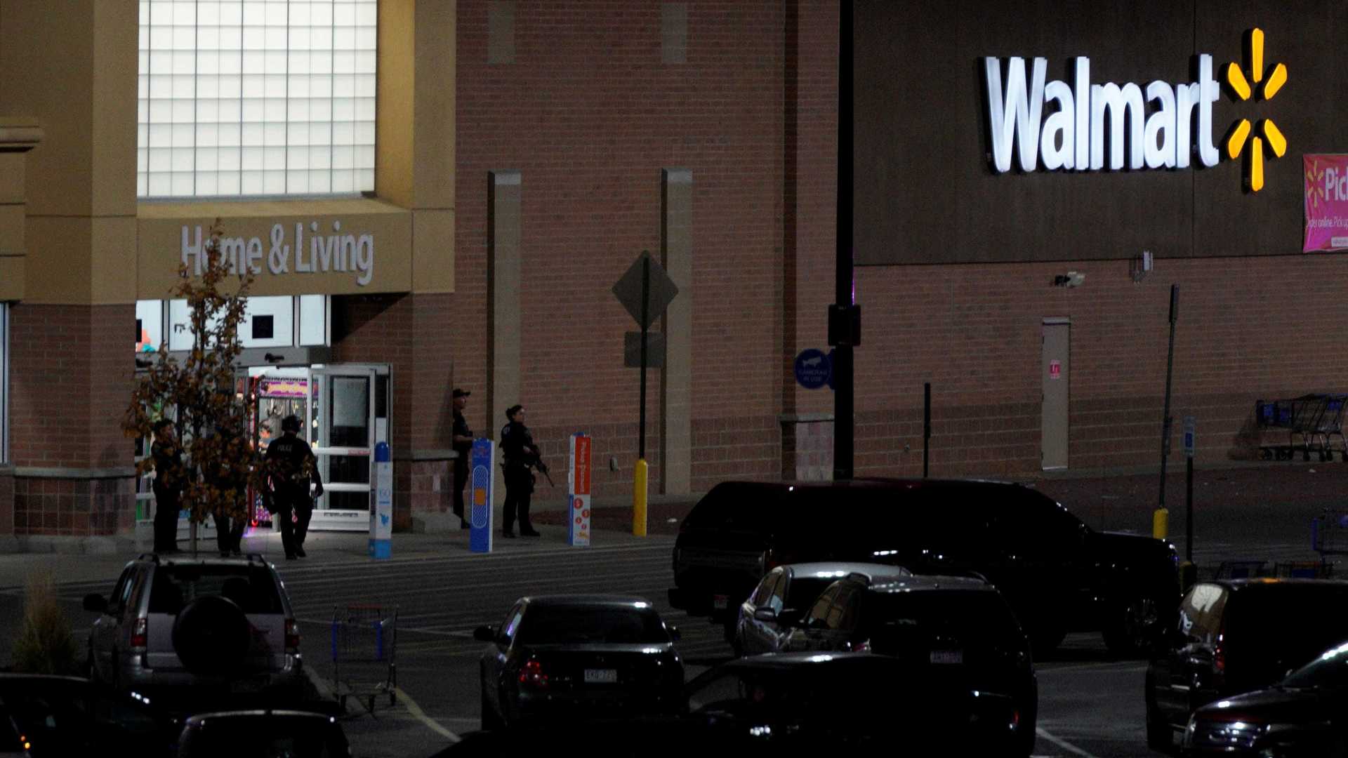 Tiroteio em supermercado deixa três pessoas mortas no Colorado