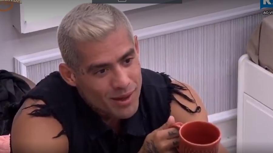 No programa 'A Fazenda' Yuri compara Manaus a África