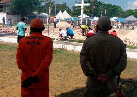  Bombeiros realizam ações de prevenção para garantir segurança no dia de Finados