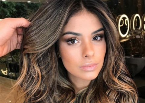 Munik Nunes aparece com barriguinha saliente e levanta rumores de gravidez 