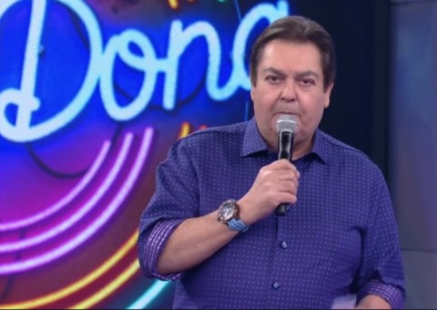 ‘Domingão do Faustão’ tem dança das cadeiras e quatro são demitidas
