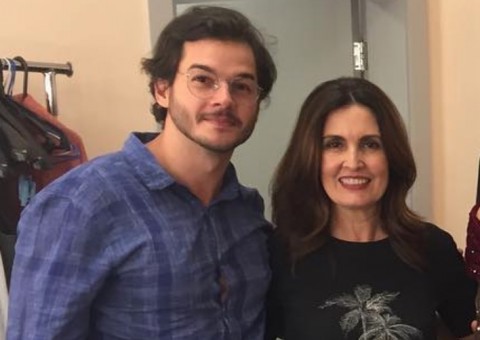 Fãs aprovam novo namorado bonitão de Fátima Bernardes