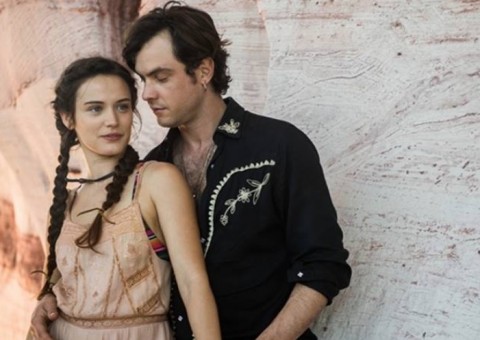 Sérgio Guizé se pronuncia sobre rumores de namoro com Bianca Bin