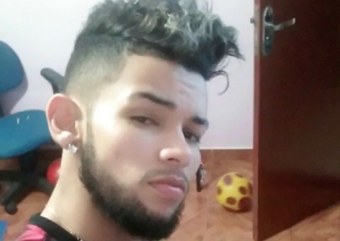 Em último vídeo antes de tragédia, músico mostrou momento feliz com o filho