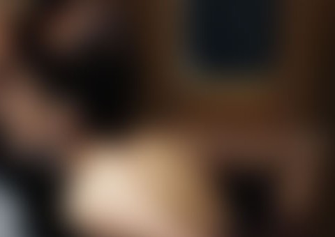 Mulher de 48 anos é flagrada fazendo sexo com 'novinho' durante voo