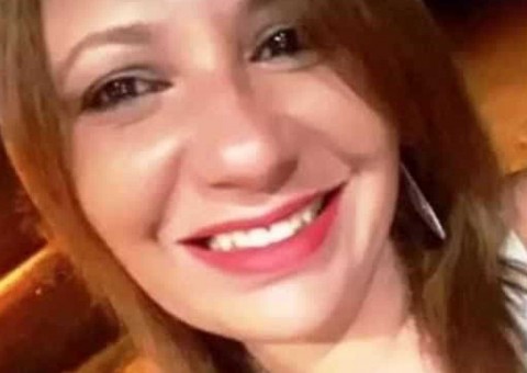 Após ser agredida, mulher esfaqueia e mata ex dentro de loja 