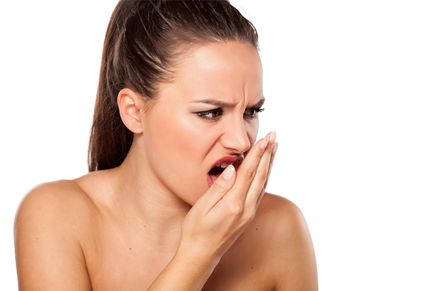 Se livre do mau hálito e combata a cárie de forma natural