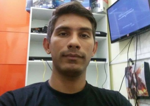 Homem deixa moto na Ponte Rio Negro e desaparece misteriosamente em Manaus