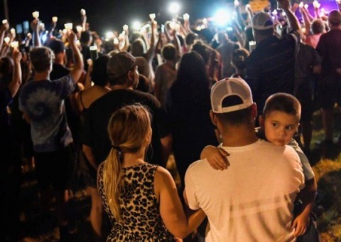 Crianças são metade das vítimas de ataque a igreja no Texas 
