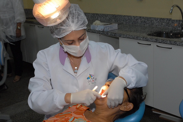 Unidades municipais de saúde realizam ações para diagnóstico e prevenção ao câncer bucal