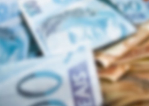 Mulher ganha na loteria duas vezes no mesmo dia e fatura mais de R$ 3 milhões