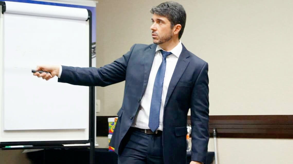 Economista faz palestra gratuita sobre estratégias de investimento nesta terça-feira