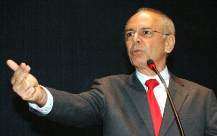 Justiça determina bloqueio de bens de ex-prefeito acusado de desviar R$6 milhões