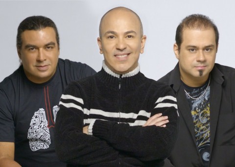 Teatro Manauara é palco de muito louvor e adoração com a banda Novo Som