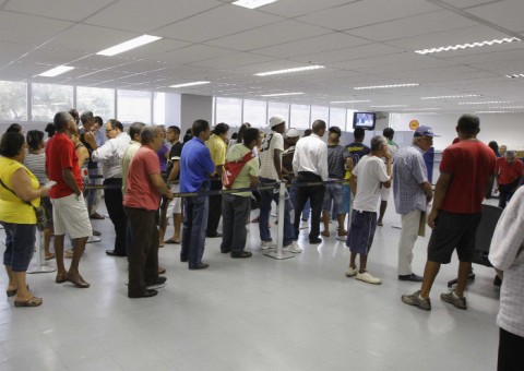 TJAM decide que bancos têm que respeitar Lei da Fila