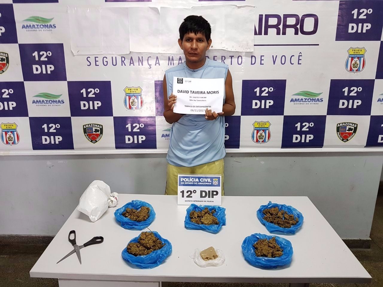 Homem é preso em flagrante com unidades de oxi e maconha em Manaus
