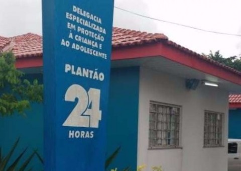 Em Manaus, homem é preso suspeito de estuprar filha de 12 anos durante banho