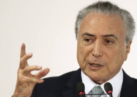 Sem citar Previdência, Temer pede a senadores que 'insistam um pouco nas reformas fundamentais'