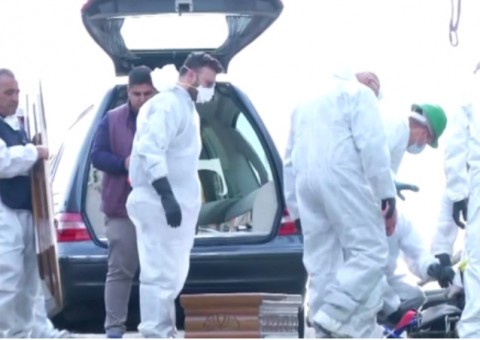 Autoridades iniciam investigações sobre corpos de 26 garotas encontrados no Mar Mediterrâneo