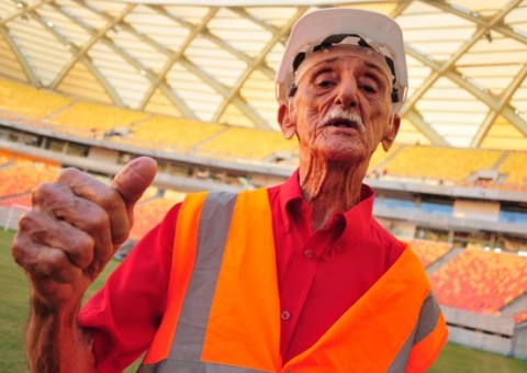 Em Manaus, velório de Amadeu Teixeira será aberto ao público