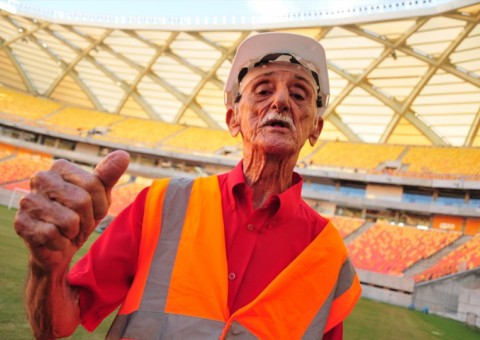 Governo do Amazonas e Prefeitura lamentam morte de Amadeu Teixeira 