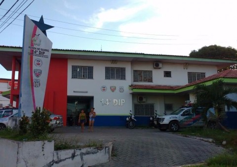 Criminosos invadem ônibus de rota do Distrito e assaltam trabalhadores em Manaus
