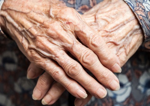 Homem flagra irmão estuprando a própria mãe no Amazonas