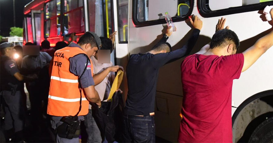 Mais de 200 pessoas foram presas envolvidas em assaltos a ônibus em Manaus