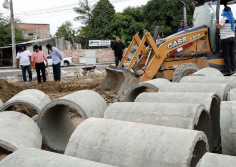 Obra de drenagem melhora qualidade de vida de moradores em Manaus