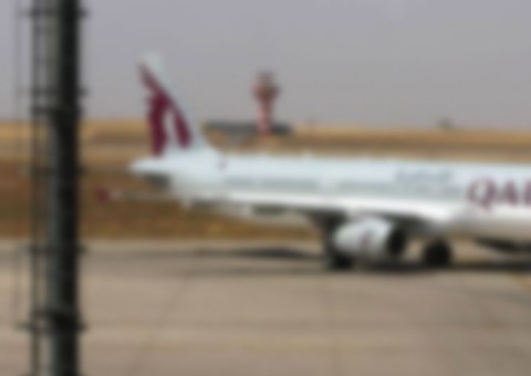 Em pleno voo, mulher descobre traição com detalhes 'chocantes' e o pior acontece