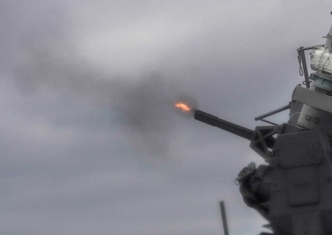 Estados Unidos testam arma hipersônica 'capaz de atingir qualquer lugar em 1h'