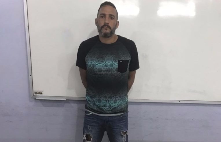 Homem é preso em flagrante com drogas após denúncia anônima em Manaus