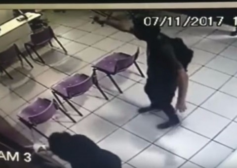 Funcionários de loja são aterrorizados por bandidos durante assalto em Manaus