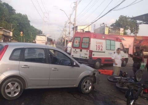Motociclista fica ferido durante colisão em avenida de Manaus