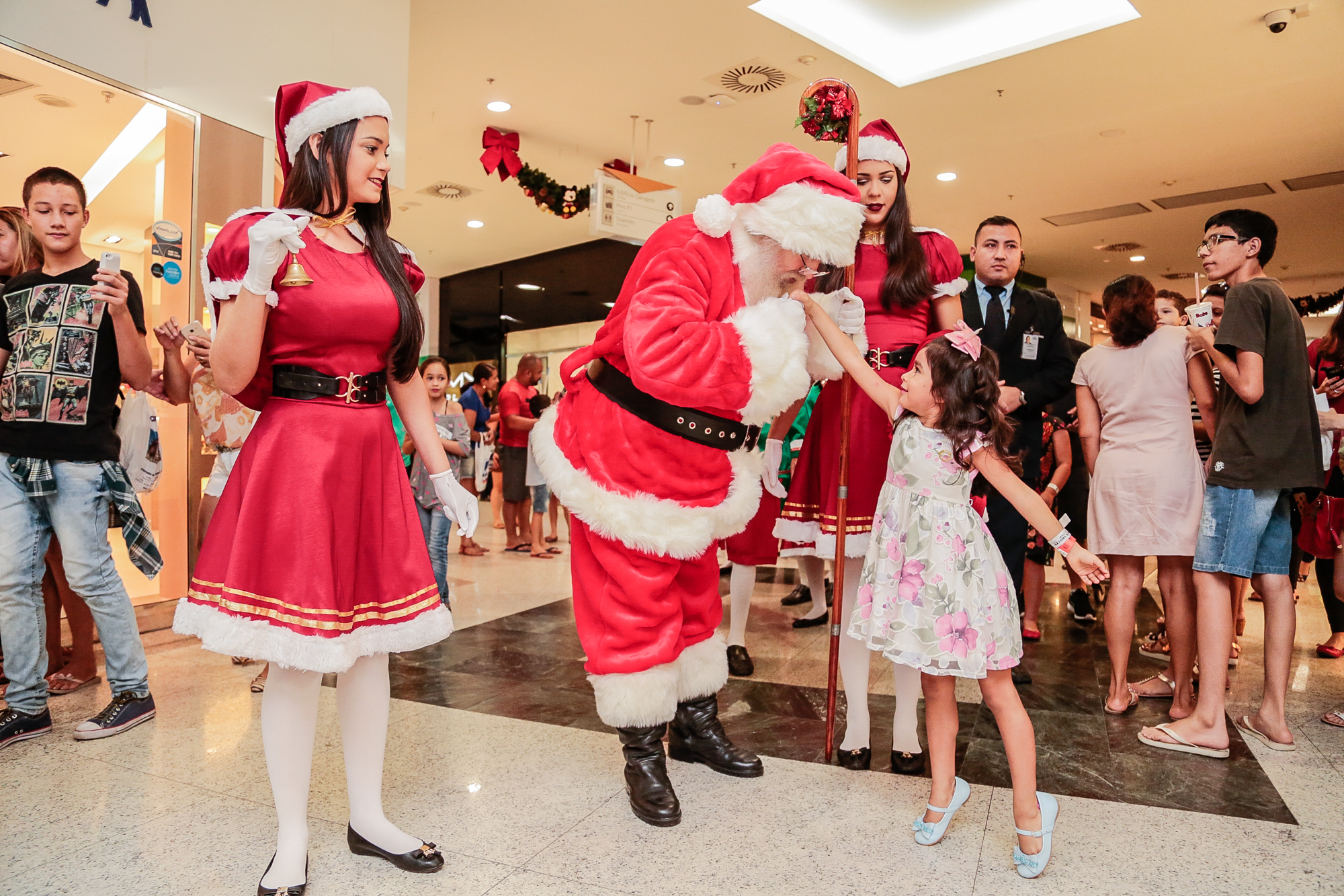 Papai Noel desembarca no Amazonas Shopping e prepara surpresa para a criançada 