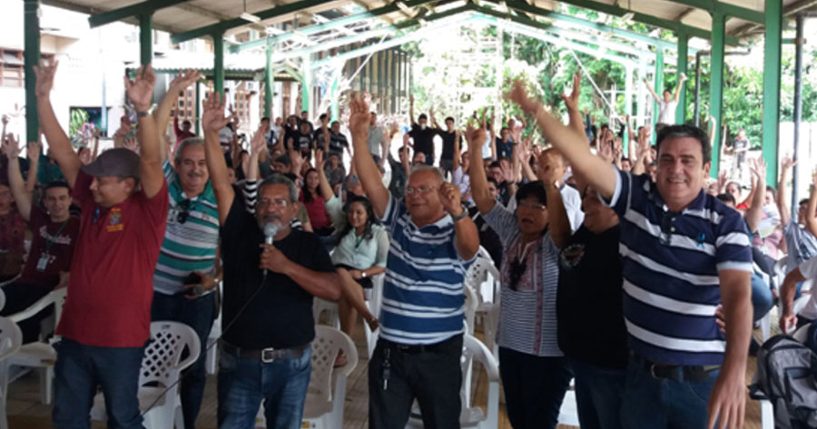 Técnicos da Ufam e Uea decidem deflagrar greve por tempo indeterminado