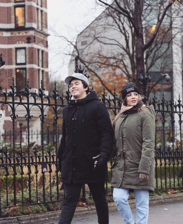  Whindersson Nunes lota teatros em turnê pela Europa; veja fotos da viagem