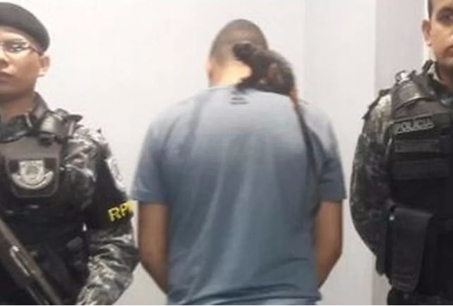 Em Manaus, homem é detido após vídeo de macaco fumando maconha viralizar na internet