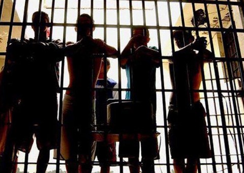 Presos de cinco estados fazem greve de fome contra fim de 'saidões'