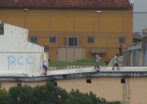 Agente penitenciário é liberado após ser mantido refém por mais de 40h em rebelião