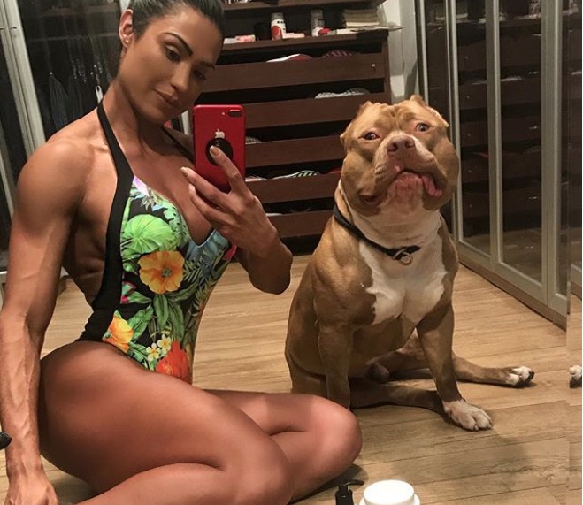 Gracyanne Barbosa tem contas penhoradas por causa de cachorro